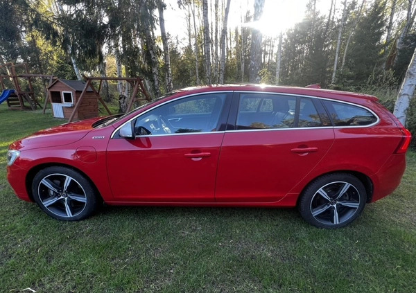 Volvo V60 cena 74900 przebieg: 158000, rok produkcji 2016 z Puck małe 232